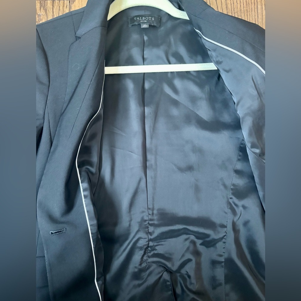 Talbots 10P Talbots Black Blazer - Picture 5 of 8